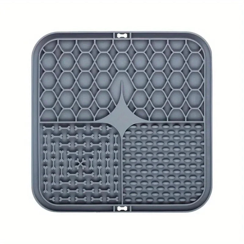 Silicone Dog Licking Mat – Slow Feeder with Suction Cups